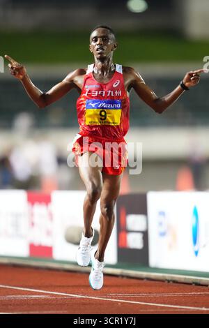 Stade Ishin me-Life, Yamaguchi, Japon. 27 septembre 2025. Anthony Maina, le 27 SEPTEMBRE 2025 - Athlétisme : la 73e finale du championnat d'athlétisme masculin des équipes d'entreprises du Japon sur 10000 m au stade Ishin me-Life, Yamaguchi, Japon. Crédit : AFLO SPORT/Alamy Live News Banque D'Images