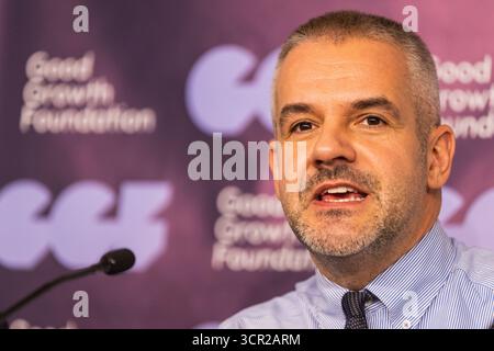 Liverpool, Royaume-Uni. 28 SEP, 2025. Oliver Coppard, maire du Yorkshire du Sud, prend la parole lors du premier jour de la conférence du Parti travailliste à Liverpool. Crédit Milo Chandler/Alamy Live News Banque D'Images