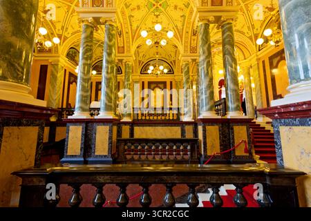 Intérieur du Semperoper à Dresde, Allemagne Banque D'Images