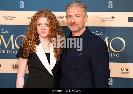 Alexa Goodall und Martin Freeman BEI der Premiere des Kinofilms Momo im Mathäser Filmpalast. München, 28.09.2025 *** Alexa Goodall et Martin Freeman à la première du film Momo au Mathäser Filmpalast Munich, 28 09 2025 Foto :Xn.xKolinzx/xFuturexImagex momo 5823 Banque D'Images