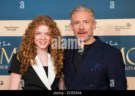 Alexa Goodall und Martin Freeman BEI der Premiere des Kinofilms Momo im Mathäser Filmpalast. München, 28.09.2025 *** Alexa Goodall et Martin Freeman à la première du film Momo au Mathäser Filmpalast Munich, 28 09 2025 Foto :Xn.xKolinzx/xFuturexImagex momo 5828 Banque D'Images
