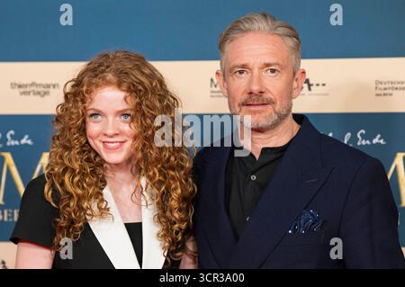 Alexa Goodall und Martin Freeman BEI der Premiere des Kinofilms Momo im Mathäser Filmpalast. München, 28.09.2025 *** Alexa Goodall et Martin Freeman à la première du film Momo au Mathäser Filmpalast Munich, 28 09 2025 Foto :Xn.xKolinzx/xFuturexImagex momo 5832 Banque D'Images