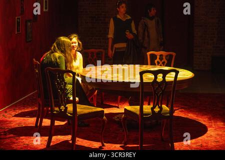 Serpentine North, Londres, Royaume-Uni. 29 septembre 2025. Exposition « The Delusion » par Danielle Brathwaite-Shirley, artiste britannique et conceptrice de jeux Black and TRANS basée à Londres et à Berlin, au Serpentine North. Il lance une commission de jeu vidéo révolutionnaire, une expérience immersive multijoueur exécutée sur des moteurs de jeu qui explore les thèmes de la polarisation, de la censure et de la connexion sociale. Crédit : Malcolm Park/Alamy Live News Banque D'Images