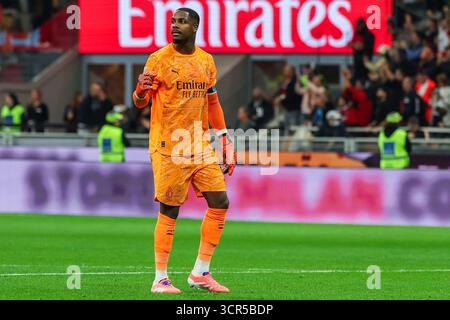 Milan, Italien. 28 septembre 2025. Mike Maignan de l'AC Milan célèbre lors de la Serie Un match de football 2025/26 entre l'AC Milan et la SSC Napoli au San Siro Stadium crédit : dpa/Alamy Live News Banque D'Images
