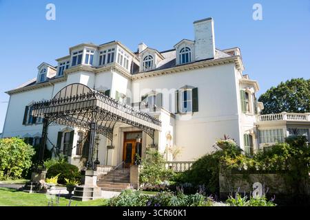 Construite en 1818 par le Dr William Warren Baldwin, la maison Spadina est maintenant un musée et un monument historique au 285 Spadina Road à Toronto, Ontario, Canada Banque D'Images