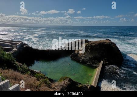 Piscine d'eau salée à Tapia de Casariego, Asturies, Espagne Banque D'Images