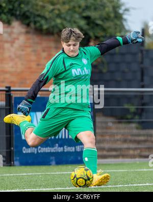Ramsgate Ladies FC et Biddenden Ladies FC en action lors de leur South East Women’s Football League (SEWFL) Div 1 à Ramsgate, Kent. Angleterre. Banque D'Images
