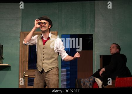 Ladykillers , Fotoprobe im Berliner Kriminaltheater, Berlin, 29.09.2025 Thilo Herrmann Prof. Marcus, LADYKILLERS , Fotoprobe AM 29.09.2025 im Berliner Kriminaltheater, Berlin, première : 15.10.2025 Berlin Kriminaltheater Deutschland, allemagne *** Ladykillers , répétition photo au Berliner Kriminaltheater, Berlin, 29 09 2025 29 2025 2025 Banque D'Images