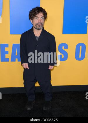 Los Angeles, États-Unis. 29 septembre 2025. LOS ANGELES, ÉTATS-UNIS. 29 septembre 2025 : Peter Dinklage à la première de 'Roofman' aux Paramount Studios. Crédit photo : Paul Smith/Alamy Live News Banque D'Images