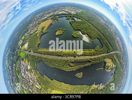 Photo aérienne, Elbsee et Unterbacher voir avec zone forestière, autoroute A46 à Hasseler Forst, globe terrestre, image fisheye, image à 360 degrés, monde minuscule, l Banque D'Images