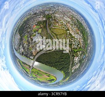 Vue aérienne, forêt de Fleher et jonction autoroute Duesseldorf-Bilk de l'autoroute A46, pont Fleher sur le Rhin, globe, image fisheye, fishe Banque D'Images