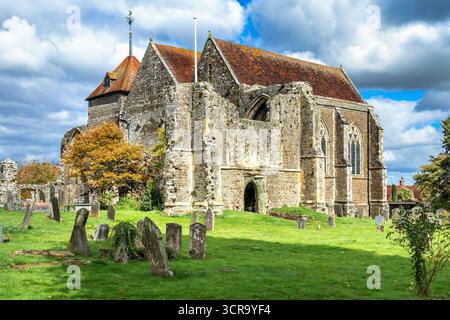 L'église Saint Thomas le Martyr est une église médiévale située à Winchelsea, dans le Sussex de l'est Banque D'Images