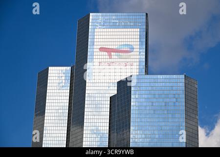 Paris, France. 29 septembre 2025. Illustration du logo de TotalEnergies, à Paris, France le 29 septembre 2025. Photo de Lionel Urman/ABACAPRESS.COM crédit : Abaca Press/Alamy Live News Banque D'Images
