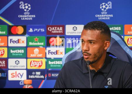 Naples, Campanie, ITALIE. 30 septembre 2025. Juan Jesus de SSC Napoli lors de la conférence de presse du 30 septembre 2025, valable pour la Ligue des Champions, avant le match de 2025/26 entre Napoli et Sporting Lisbon à Naples au Stadio Maradona.sur la photo : (crédit image : © Fabio Sasso/ZUMA Press Wire) USAGE ÉDITORIAL SEULEMENT ! Non destiné à UN USAGE commercial ! Crédit : ZUMA Press, Inc/Alamy Live News Banque D'Images