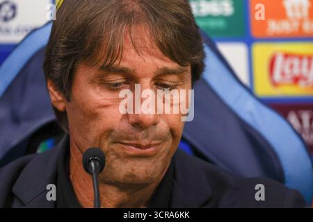 Naples, Campanie, ITALIE. 30 septembre 2025. Antonio Conte entraîneur-chef de la SSC Napoli lors de la conférence de presse du 30 septembre 2025, valable pour la Ligue des Champions, avant le match de 2025/26 entre Napoli et Sporting Lisbon à Naples au Stadio Maradona.sur la photo : (crédit image : © Fabio Sasso/ZUMA Press Wire) USAGE ÉDITORIAL SEULEMENT ! Non destiné à UN USAGE commercial ! Crédit : ZUMA Press, Inc/Alamy Live News Banque D'Images