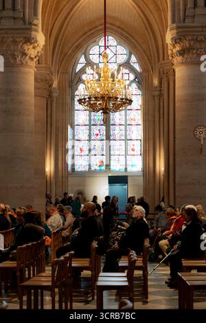 Paris, France. 22 septembre 2025. Illustration de la cathédrale notre-Dame de Paris, France, le 22 septembre 2025. Photo Shootpix/ABACAPRESS.COM crédit : Abaca Press/Alamy Live News Banque D'Images