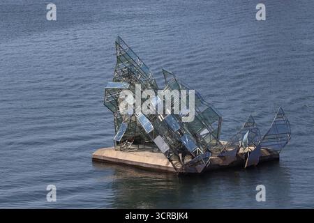 Elle ment - une sculpture de Monica Bonvicini inspirée par la peinture de Caspar David Friedrich "mer de glace" (1824) anciennement connue sous le nom de "la mer polaire". Banque D'Images