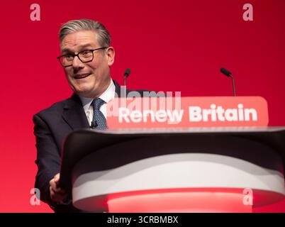 Liverpool, Royaume-Uni. 30 septembre 2025. Keir Starmer, leader syndical, prononce son discours à la conférence à Liverpool. Crédit : Karl Black/Alamy Live News Banque D'Images