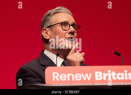 Liverpool, Royaume-Uni. 30 septembre 2025. Keir Starmer, leader syndical, prononce son discours à la conférence à Liverpool. Crédit : Karl Black/Alamy Live News Banque D'Images