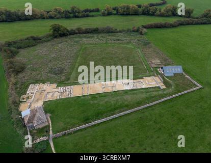Image drone des restes de la villa romaine North Leigh dans l'Oxfordshire Banque D'Images