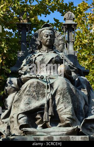 Victoria Square, St Helens, Merseyside statue de la reine Victoria, donnée à la ville par le colonel William Windle Pilkington, maire de St Helens en 1902 Banque D'Images