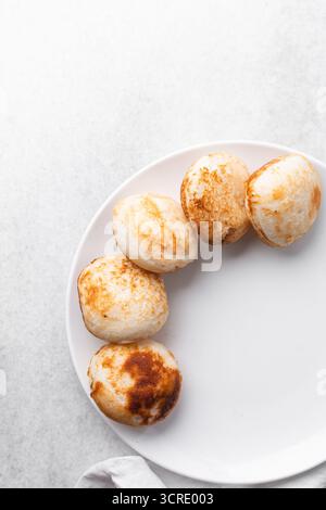 Vue de dessus du masa, vue de dessus de la nourriture du nord du nigeria masa gâteau de riz Banque D'Images