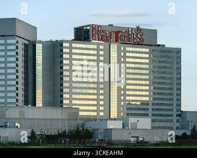 Atlantic City, NJ - 28 août 2025 : Harrah's Resort Atlantic City est un hôtel casino dans le quartier de la marina d'Atlantic City, New Jersey, propriété de Vici P. Banque D'Images