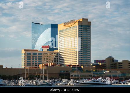 Atlantic City, New Jersey - 28 août 2025 : vue panoramique sur Harrah's Casino and Resorts et Golden Nugget Casino Banque D'Images