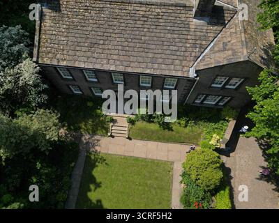 Vue aérienne du musée du Parsonage de Brontë, Howorth Banque D'Images
