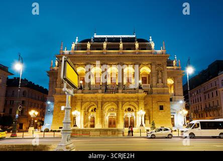 Bâtiment de l'Opéra hongrois Banque D'Images