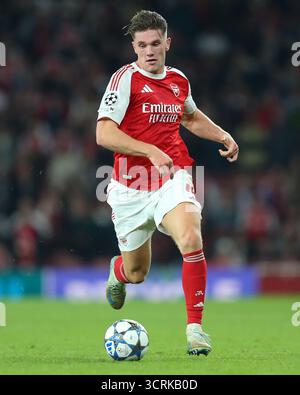 Londres, Royaume-Uni. 1er octobre 2025. Londres, Angleterre, 01 octobre 2025 : Viktor Gyokeres (14 Arsenal) lors du match de l'UEFA Champions League entre Arsenal et l'Olympiacos à l'Emirates Stadium à Londres, Angleterre. (Photo de Jay Patel/Sports Press photo/SPP) crédit : SPP Sport Press photo. /Alamy Live News Banque D'Images