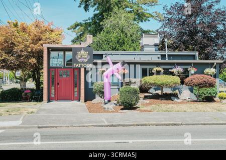 Puyallup WA USA, 26 juillet 2025 - tatouages salon Street Banque D'Images