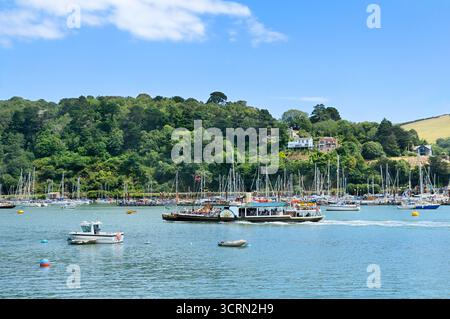 Dartmouth Paddlesteamer 'Kingswear Castle', bateau de plaisance historique à vapeur à aubes au charbon transportant des passagers sur la rivière Dart, Devon Angleterre Banque D'Images