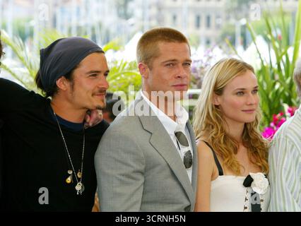 Orlando Bloom, Brad Pitt et Diane Kruger à la photocall Troy à Cannes - 13 mai 2004 Banque D'Images