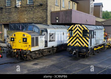 37 075, BR, type 3, classe 37, CO-CO, diesel, électrique, D0266, Keighley & Worth Valley Railway, West Yorkshire, Angleterre, Royaume-Uni, Banque D'Images