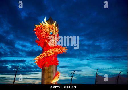 Les dragons cracheurs de feu figurent dans Blackpool Illuminations 2025 Banque D'Images