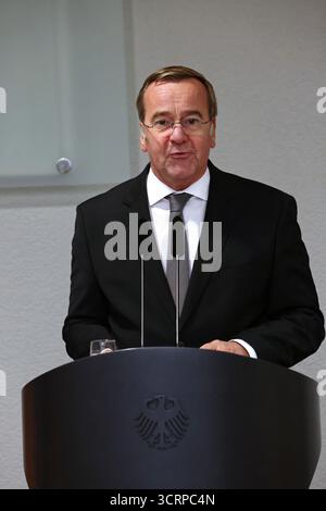 Ministre fédéral de la Défense Boris Pistorius à l'attribution de l'ordre du mérite de la République fédérale d'Allemagne à Lloyd James Austin III, Minis fédéraux Banque D'Images