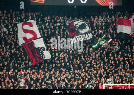 ROTTERDAM, 02-10-2025, Stadium de Kuip, saison 2025/2026, Europa League football . Match entre Feyenoord et Aston Villa, Picture montre les fans de Feyenoord crédit : Pro Shots/Alamy Live News Banque D'Images