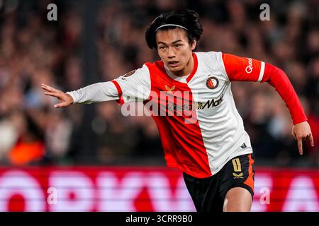 ROTTERDAM, PAYS-BAS - 2 OCTOBRE : Ayase Ueda de Feyenoord gestes lors du match de phase MD2 de l'UEFA Europa League 2025/26 entre Feyenoord et Aston Villa FC à de Kuip le 2 octobre 2025 à Rotterdam, pays-Bas. (Photo de René Nijhuis) Banque D'Images