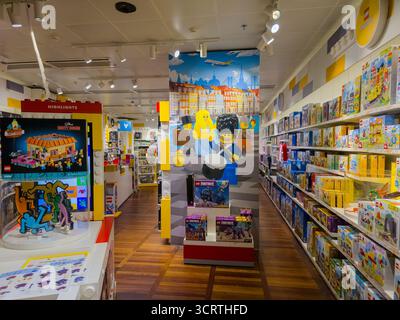 Magasin LEGO à l'aéroport international de Copenhague Banque D'Images