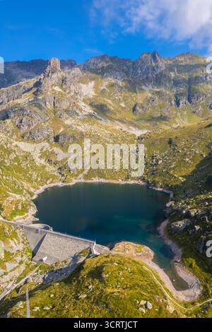 Vue aérienne du Lago Sucotto en été. Valgoglio, Val Seriana, Bergamo district, Lombardie, Italie, Europe du Sud. Banque D'Images