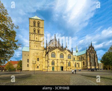 Vue extérieure de : Paul's Cathedral, Dom Square, Muenster, Rhénanie du Nord-Westphalie, Allemagne, Europe Banque D'Images