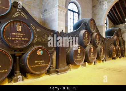 Fûts de sherry dédiés aux membres de la famille royale la Infanta Elena King Felipe Gonzalez Byass bodegas Jerez de la Frontera Cádiz Andalousie Espagne Europe Banque D'Images