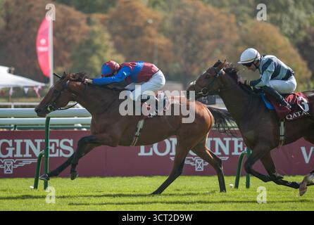 Paris, France. Samedi 4 octobre 2025. Tennessee Stud et Dylan Browne McMonagle remportent le Qatar Prix Chaudenay pour l'entraîneur Joseph O'Brien et les propriétaires Westerberg, Tabor, Magnier et Smith. Crédit JTW Equine images / Alamy Live News Banque D'Images