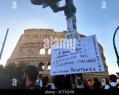 Rome, Italie. 04 octobre 2025. Rome, manifestation nationale pour Gaza crédit : Independent photo Agency/Alamy Live News Banque D'Images
