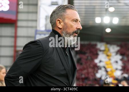 ÉDIMBOURG, ÉCOSSE - 4 OCTOBRE : le manager de Hearts, Derek McIness, avant un match de William Hill Premiership entre Heart of Midlothian et Hibernian au Tynecastle Park, le 4 octobre 2025, à Édimbourg, en Écosse. (Photo de Paul Byars / Alamy Live News) Banque D'Images