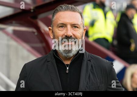 ÉDIMBOURG, ÉCOSSE - 4 OCTOBRE : le manager de Hearts, Derek McIness, avant un match de William Hill Premiership entre Heart of Midlothian et Hibernian au Tynecastle Park, le 4 octobre 2025, à Édimbourg, en Écosse. (Photo de Paul Byars / Alamy Live News) Banque D'Images