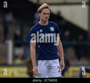 Yeovil, Royaume-Uni. 04 octobre 2025. Harvey Greenslade de Yeovil Town pendant le match de pré-match Warm Up Enterprise National League entre Yeovil Town et Boreham Wood au stade Huish Park, Yeovil photo par crédit : Martin Edwards/Alamy Live News Banque D'Images