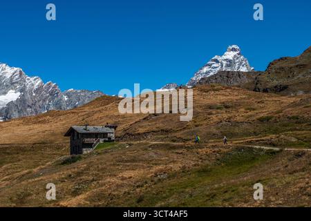De Cervinia à Cheneil, une charmante ville de la commune de Valtournenche Banque D'Images