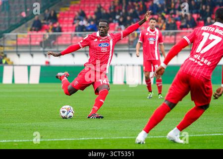 Monza, Italie. 04 octobre 2025. Pedro Obiang pendant le championnat italien Serie A match de football entre l'AC Monza et l'US Catanzaro1929 le 4 octobre 2025 au U-Power Stadium de Monza, Italie - photo Alessio Morgese/DPPI crédit : DPPI Media/Alamy Live News Banque D'Images